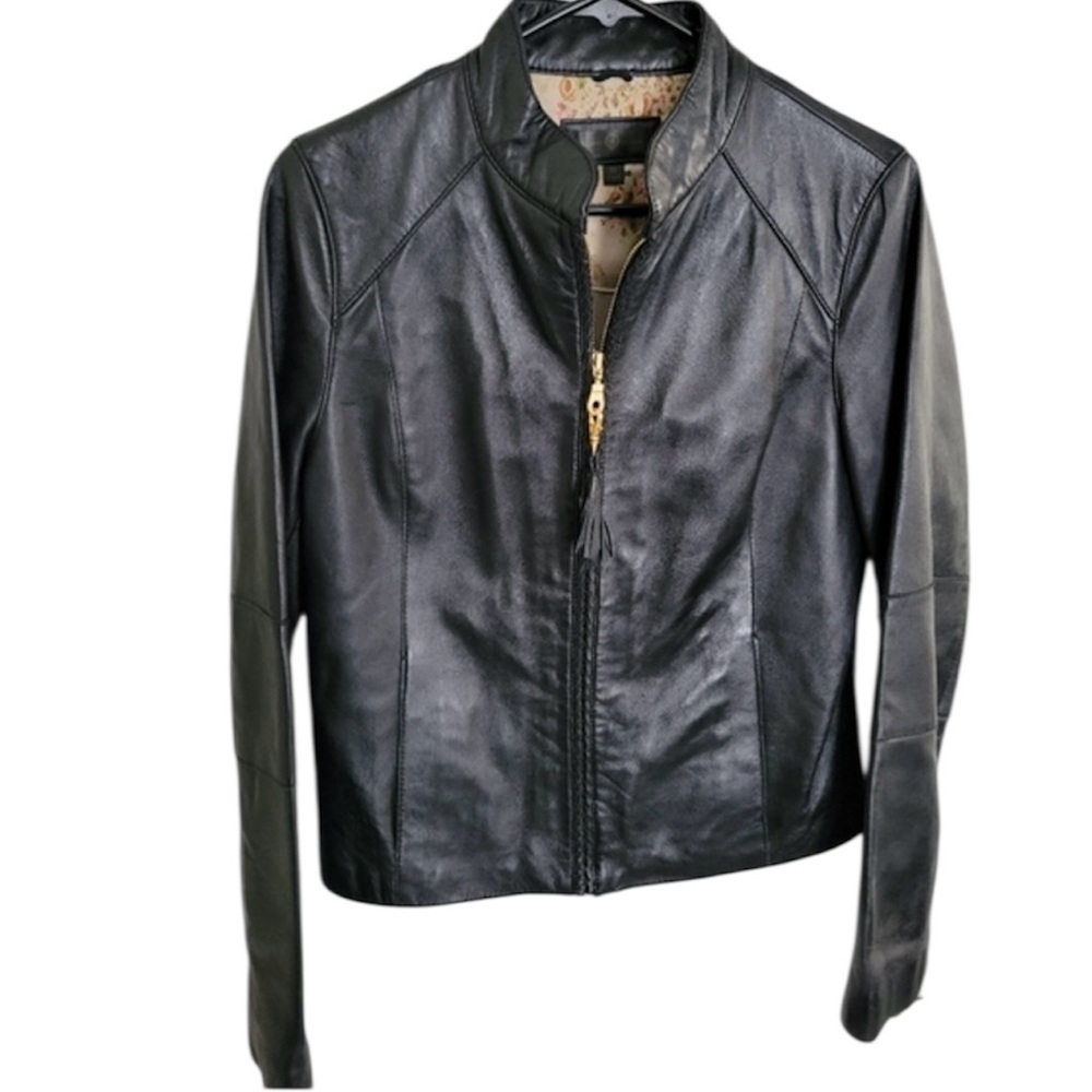 Wilsons| Women’s Black Leather Modern Fit Zip Front Jacket -Size L